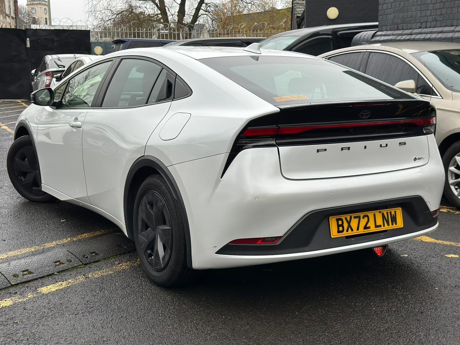 Toyota **SOLD** Prius - 1.5 CVT 4dr Image